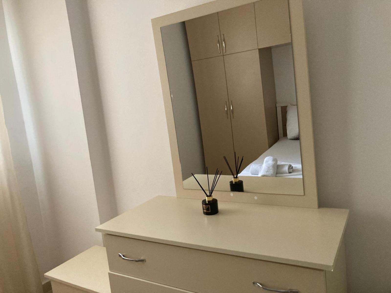 Hergi Apartament Vlorë Extérieur photo